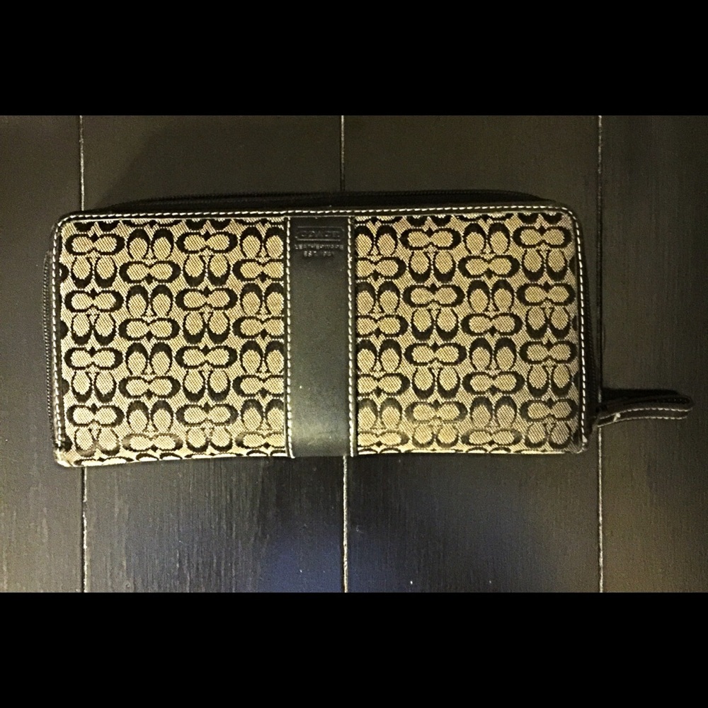 Coach wallet
